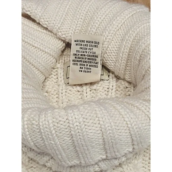 L.L. Bean Women's Cream Wool Blend Classic Cable Knit Turtleneck Sweater Large - Picture 6 of 6